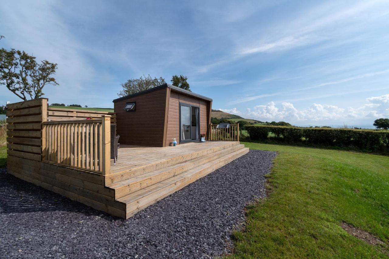 Waenfechan Glamping With Hot Tubs Colwyn Bay Exterior photo