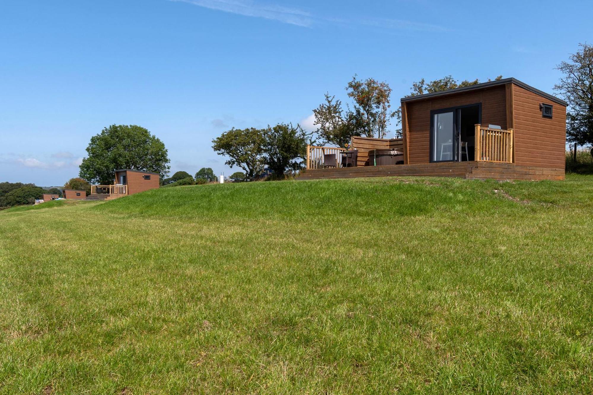 Waenfechan Glamping With Hot Tubs Colwyn Bay Exterior photo